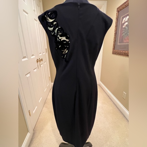 Black dress by Cache - Picture 3 of 4